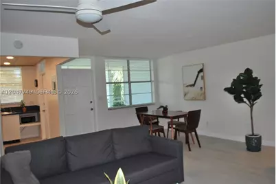 109 Paradise Harbour #406, North Palm Beach, FL 33408 - Photo 2