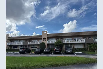 9101 Sunrise Lakes #215, Sunrise, FL 33322 - Photo 2