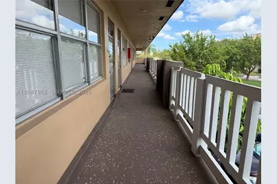 9101 Sunrise Lakes #215, Sunrise, FL 33322 - Photo 4