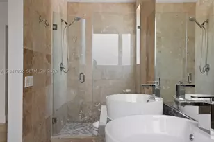 7004 NE 5th, Miami, FL 33138 - Photo 22