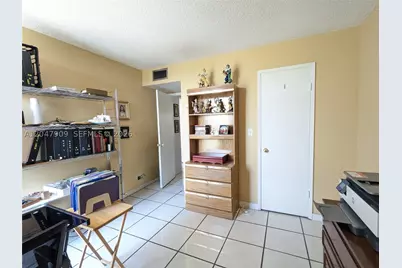 9140 Fontainebleau #504, Miami, FL 33172 - Photo 16