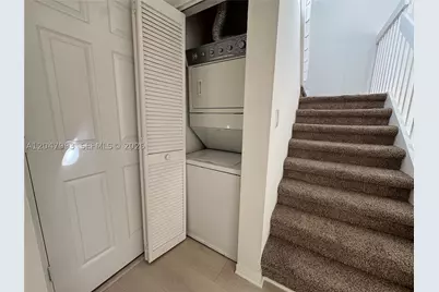 1595 Seagrape #-, Hollywood, FL 33019 - Photo 20