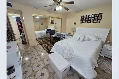 1555 W 44th #235, Hialeah, FL 33012 - Photo 32