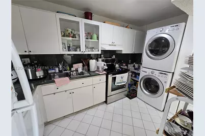1555 W 44th #235, Hialeah, FL 33012 - Photo 12