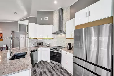 507 Bridgeton, Weston, FL 33326 - Photo 32