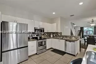 3901 San Simeon, Weston, FL 33331 - Photo 4