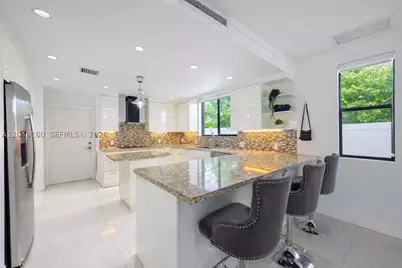 471 SW 30th, Miami, FL 33129 - Photo 10