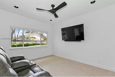 4941 SW 32nd, Dania Beach, FL 33312 - Photo 8