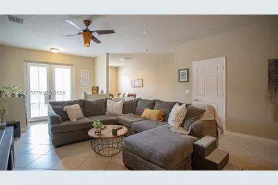 5808 Hampton Hills, Tamarac, FL 33321 - Photo 4