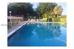3001 W Rolling Hills, Davie, FL 33328 - Photo 8