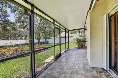 12104 Landing, Cooper City, FL 33026 - Photo 22