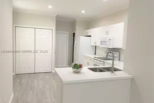 2174 N Ensenada, Weston, FL 33327 - Photo 2