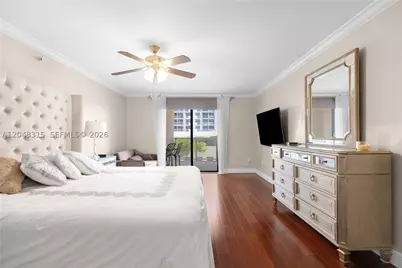 6423 Collins #703, Miami Beach, FL 33141 - Photo 32