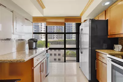 6423 Collins #703, Miami Beach, FL 33141 - Photo 20