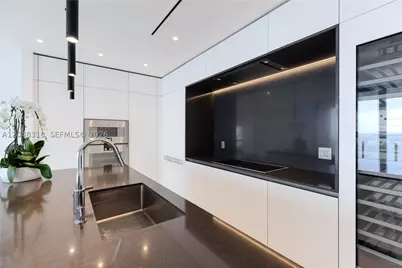 300 Biscayne Blvd #2702, Miami, FL 33131 - Photo 8
