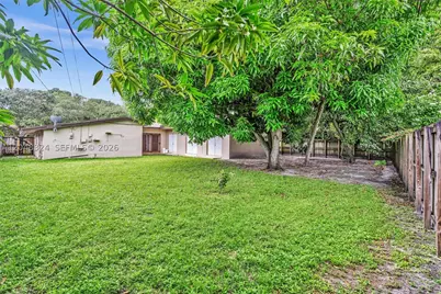 331 NE 176th, North Miami Beach, FL 33162 - Photo 24