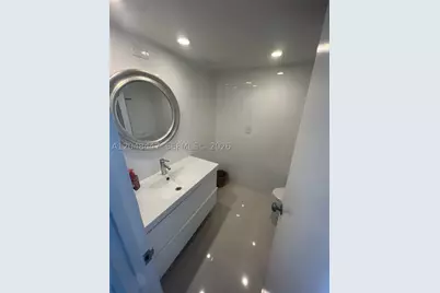 5701 Collins #1703, Miami Beach, FL 33140 - Photo 18