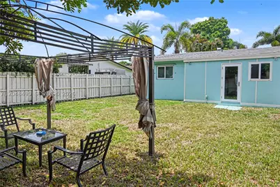 301 SW 65th, Pembroke Pines, FL 33023 - Photo 36