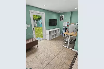 301 SW 65th, Pembroke Pines, FL 33023 - Photo 12