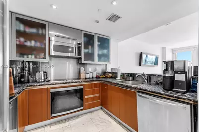 520 West #604, Miami Beach, FL 33139 - Photo 6