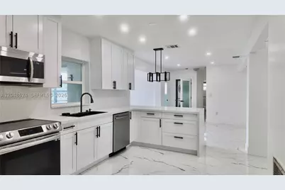 7721 Granada, Miramar, FL 33023 - Photo 16