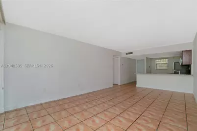 10525 SW 112th #309, Miami, FL 33176 - Photo 8