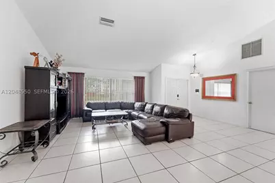 10623 NW 7th, Coral Springs, FL 33071 - Photo 6