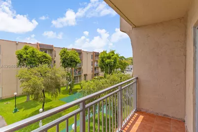 4715 NW 7th #306-2, Miami, FL 33126 - Photo 18
