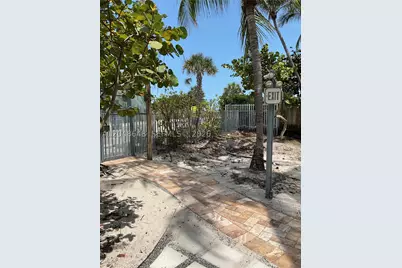 5055 Collins #14H, Miami Beach, FL 33140 - Photo 56