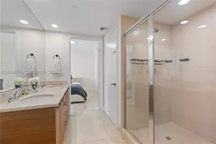 50 Biscayne, Miami, FL 33132 - Photo 20