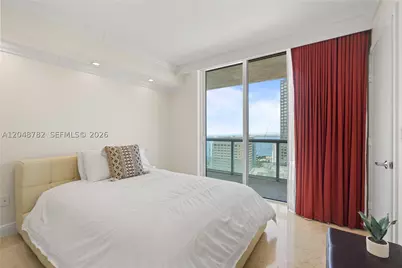 50 Biscayne #5210, Miami, FL 33132 - Photo 24