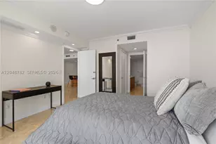 50 Biscayne, Miami, FL 33132 - Photo 10