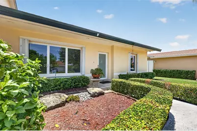 16430 SW 107th, Miami, FL 33157 - Photo 2