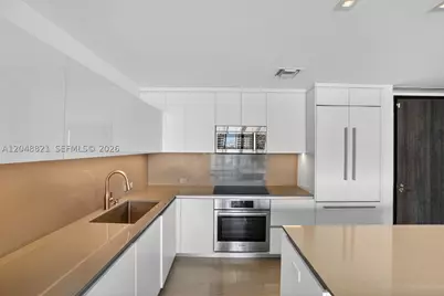 68 SE 6th #3710, Miami, FL 33131 - Photo 16