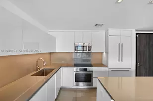 68 SE 6th, Miami, FL 33131 - Photo 16