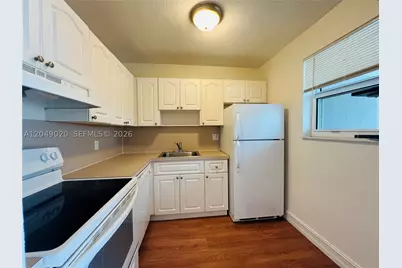 2050 NW 89th #208, Pembroke Pines, FL 33028 - Photo 2