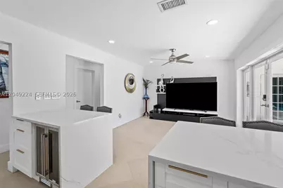 20235 Highland Lakes, Miami, FL 33179 - Photo 16