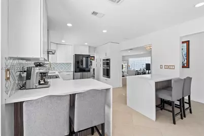 20235 Highland Lakes, Miami, FL 33179 - Photo 12