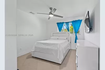 20235 Highland Lakes, Miami, FL 33179 - Photo 30