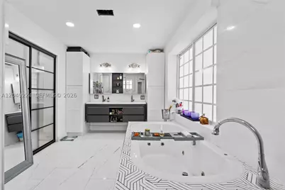 20235 Highland Lakes, Miami, FL 33179 - Photo 28