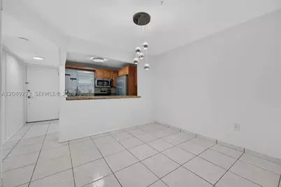 10300 Coral #C25, Miami, FL 33165 - Photo 8