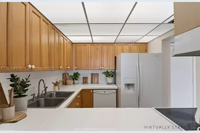 10425 SW 112th #302, Miami, FL 33176 - Photo 2