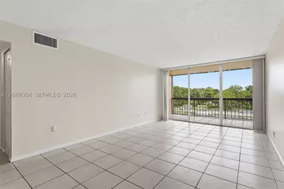 10425 SW 112th #302, Miami, FL 33176 - Photo 14