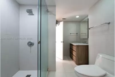 800 West #631, Miami Beach, FL 33139 - Photo 10