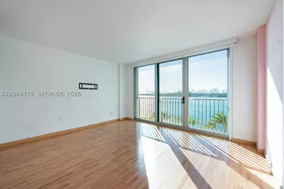 800 West #631, Miami Beach, FL 33139 - Photo 8