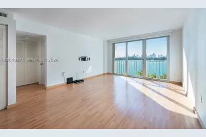 800 West #631, Miami Beach, FL 33139 - Photo 4