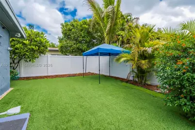 7211 NW 76th, Tamarac, FL 33321 - Photo 16
