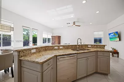 8530 Miralago, Parkland, FL 33076 - Photo 12