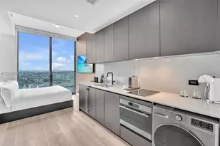 20 NE 11th, Miami, FL 33132 - Photo 2