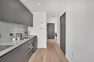 20 NE 11th, Miami, FL 33132 - Photo 4